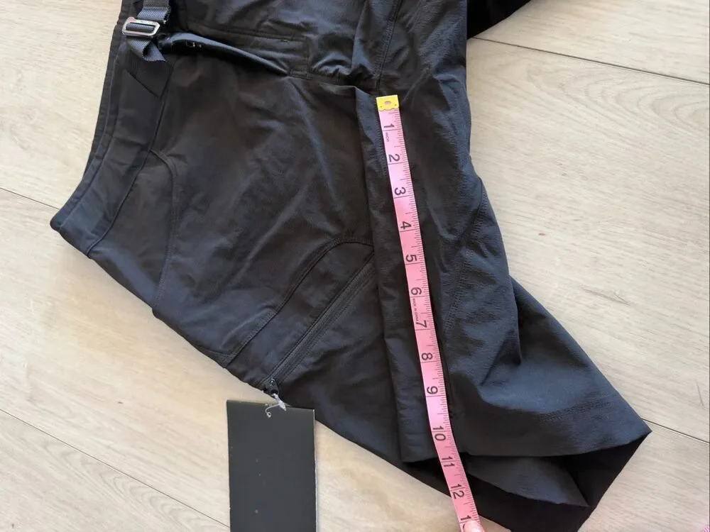 Arc'teryx Palisade Belted Hiking Shorts Mens 30 Black